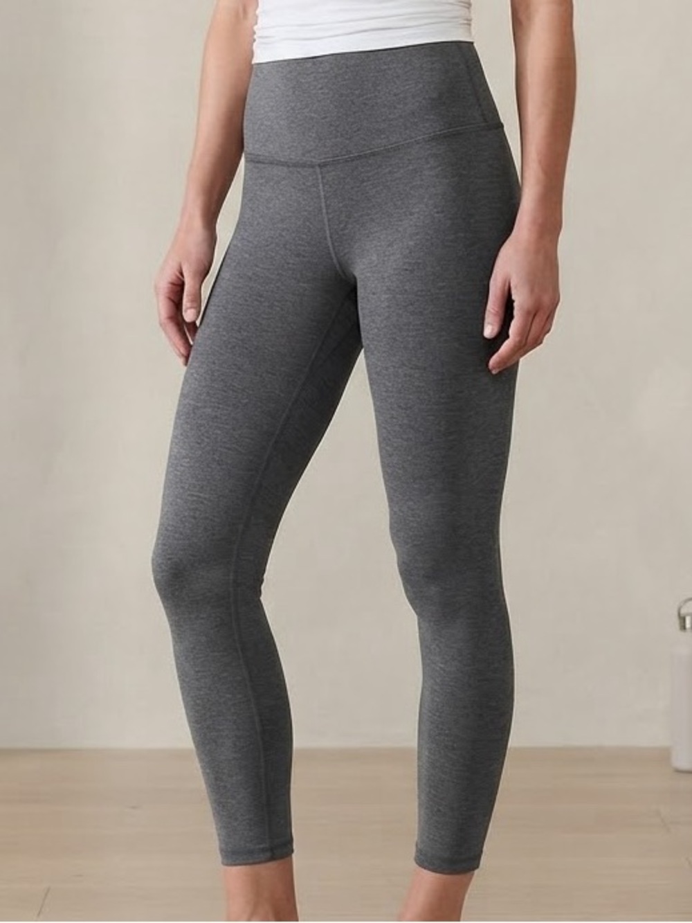 Beyond Yoga Charcoal Gray High Waisted Cropped Leggings M